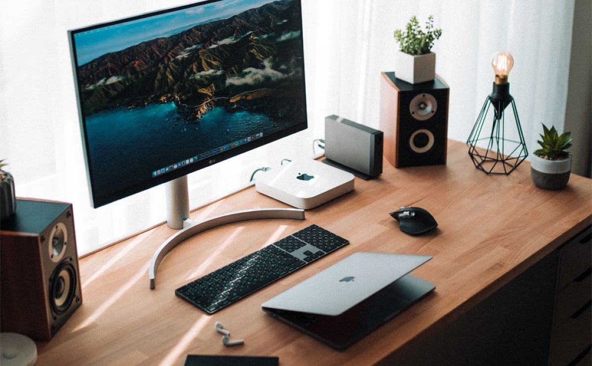3 Minimalist Desk Setups 16 3 minimalist desk setups entry header opt